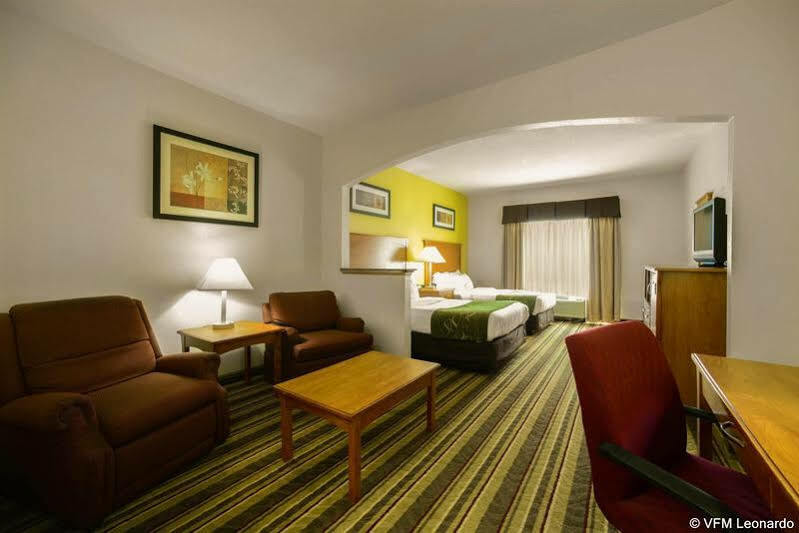Baymont By Wyndham Marion Hotel Bagian luar foto
